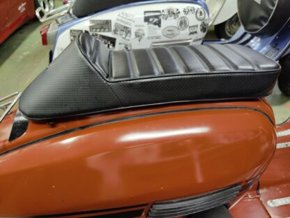 Frank Wilson Seat - Image 10